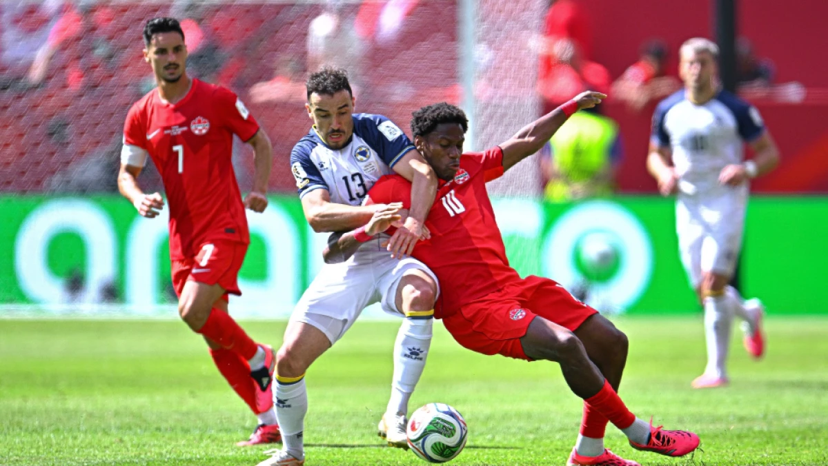 Canadá rescató un punto de oro en el debut ante Bosnia bajo el sol de Toronto