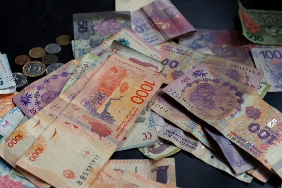 Fiesta en la bolsa de Wall Street mientras al posadeño no le alcanza para el súper