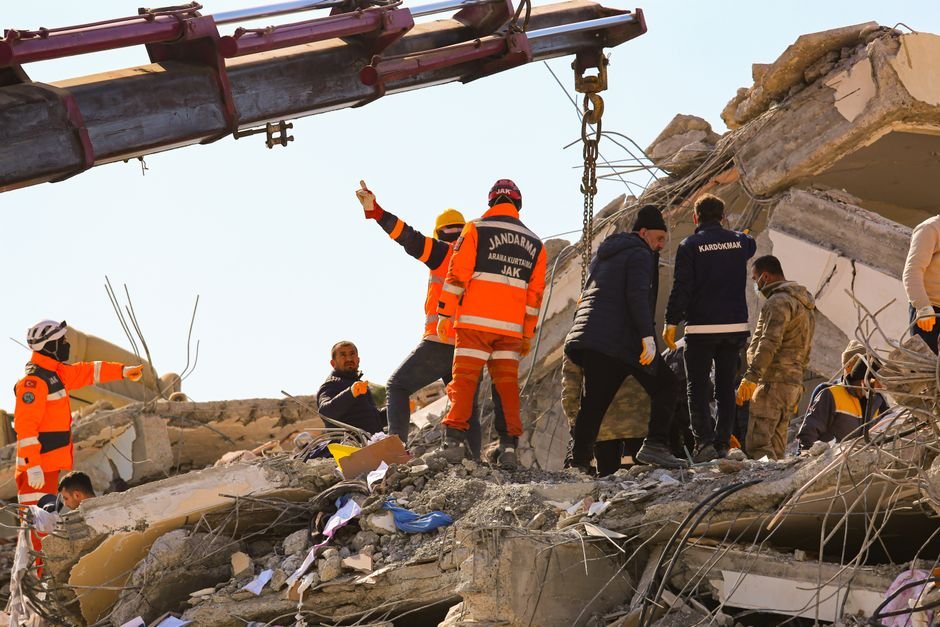 Tragedia en Venezuela: terremotos dejan más de 160 muertos y caos total